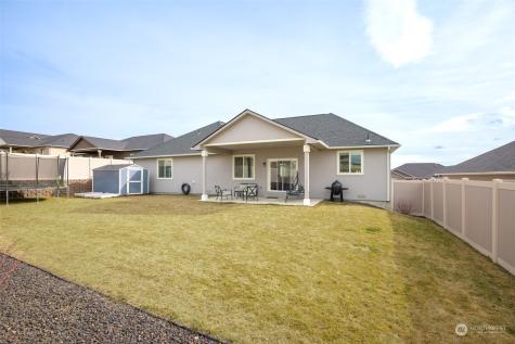 210 N 90th Avenue Yakima WA 98908