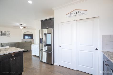 210 N 90th Avenue Yakima WA 98908