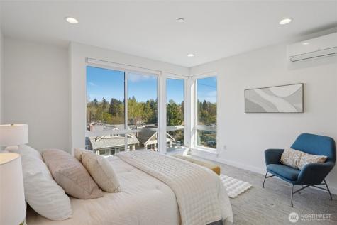 6211 12th Avenue NE Seattle WA 98115