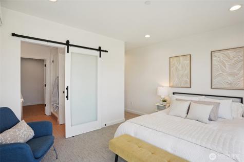 6211 12th Avenue NE Seattle WA 98115