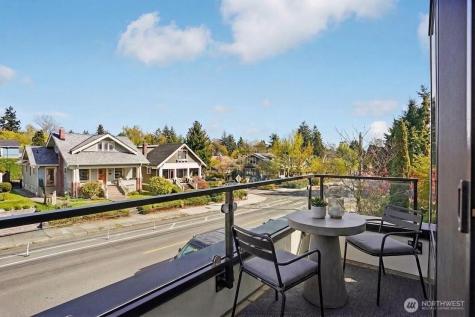 6211 12th Avenue NE Seattle WA 98115