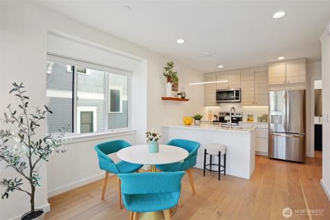 6211 12th Avenue NE Seattle WA 98115