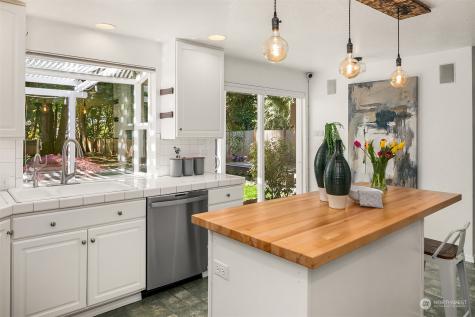 18208 NE 194th Street Woodinville WA 98077