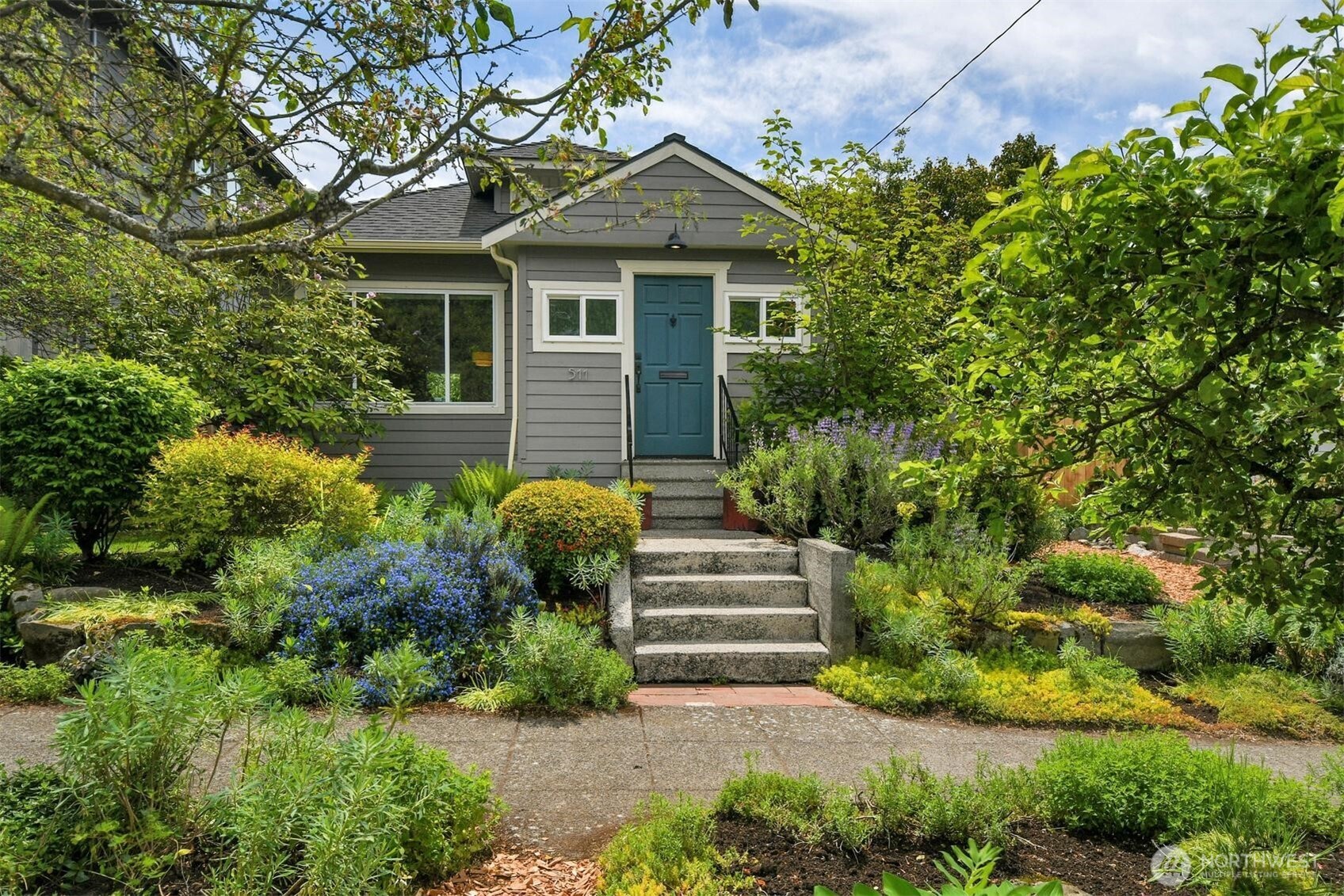 511 N 82nd Street Seattle WA 98103