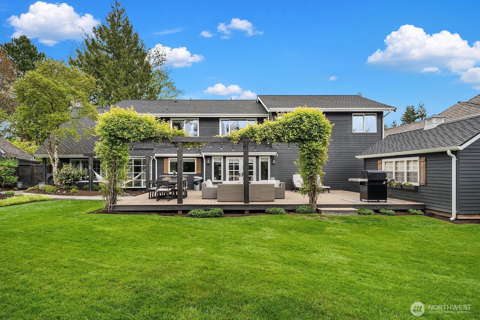 3819 204th Avenue NE Sammamish WA 98074