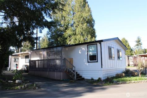 415 Lakeview Lynnwood WA 98087