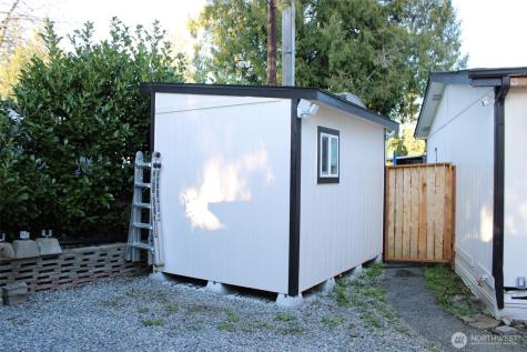 415 Lakeview Lynnwood WA 98087