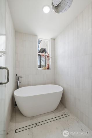 2010 Fairview Avenue E Seattle WA 98102
