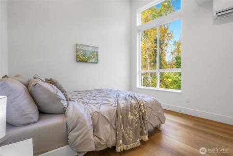 10628 E Riverside Drive Bothell WA 98011