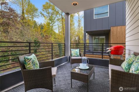 10628 E Riverside Drive Bothell WA 98011
