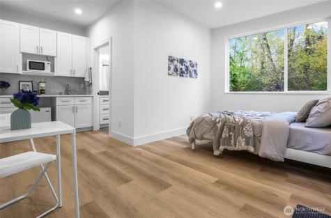 10628 E Riverside Drive Bothell WA 98011
