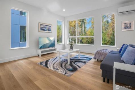 10628 E Riverside Drive Bothell WA 98011
