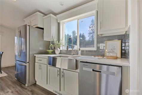2048 Paradise Avenue Enumclaw WA 98022