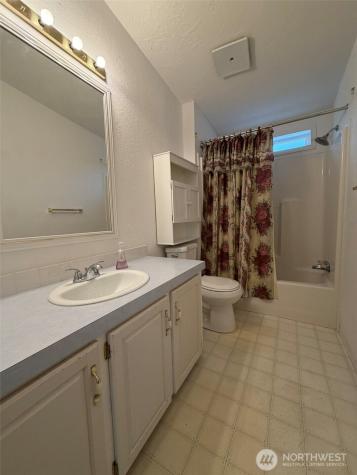 100 Leisure Drive Aberdeen WA 98520