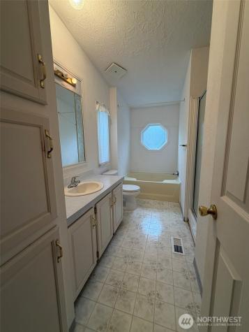 100 Leisure Drive Aberdeen WA 98520