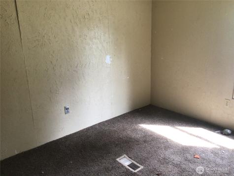 2708 341st Court S Roy WA 98580