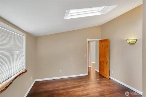 13722 Interlake Avenue N Seattle WA 98133
