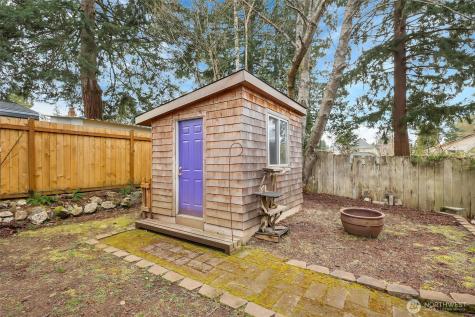13722 Interlake Avenue N Seattle WA 98133