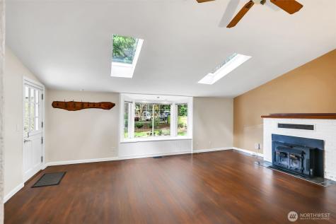 13722 Interlake Avenue N Seattle WA 98133