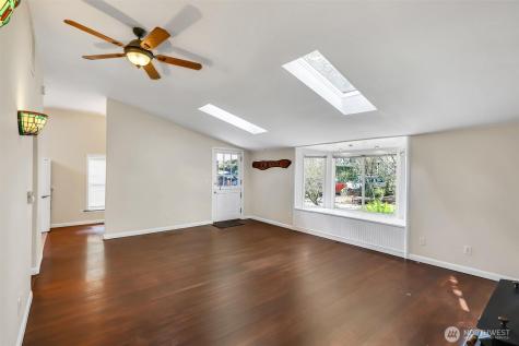 13722 Interlake Avenue N Seattle WA 98133