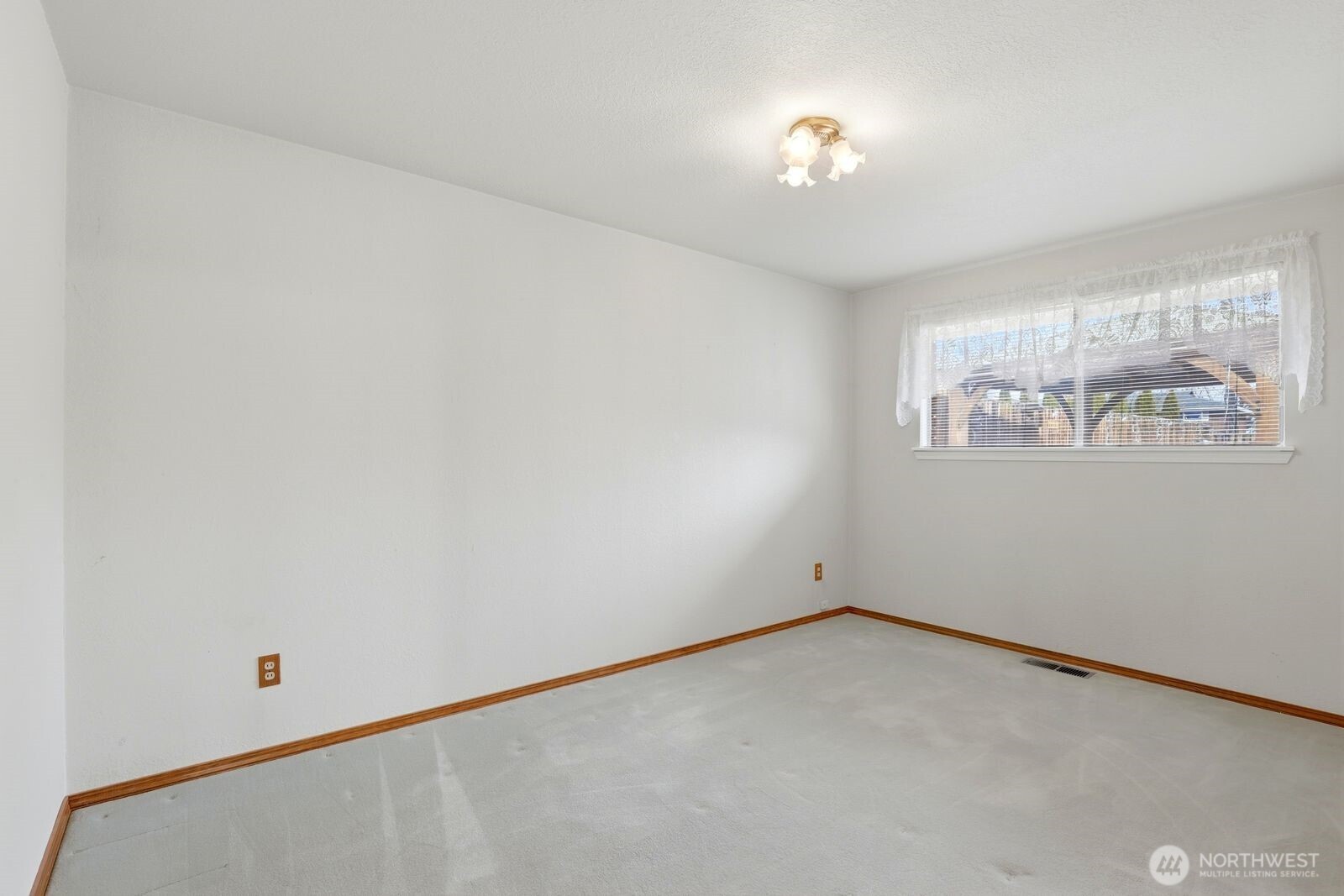 119 N 46th Avenue Yakima WA 98908