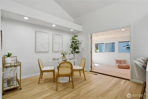 9354 California Drive SW Seattle WA 98136
