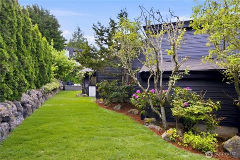 9354 California Drive SW Seattle WA 98136
