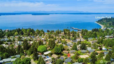 9354 California Drive SW Seattle WA 98136