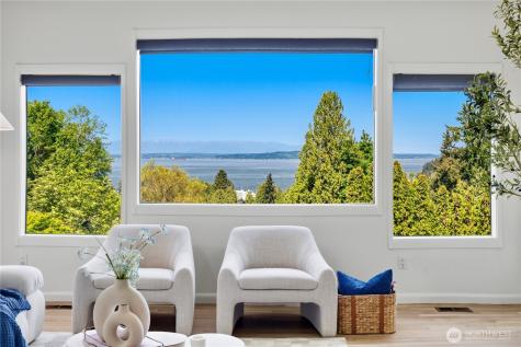 9354 California Drive SW Seattle WA 98136