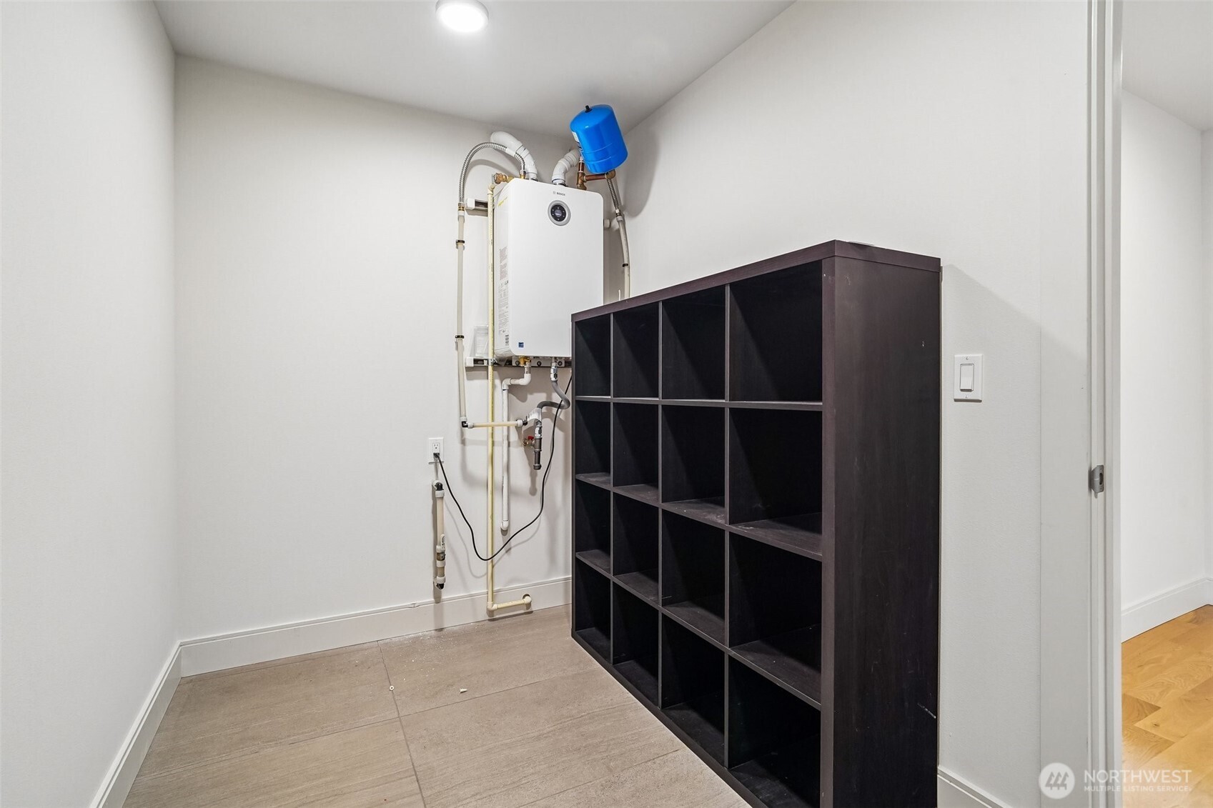 3319 W Elmore Street Seattle WA 98199