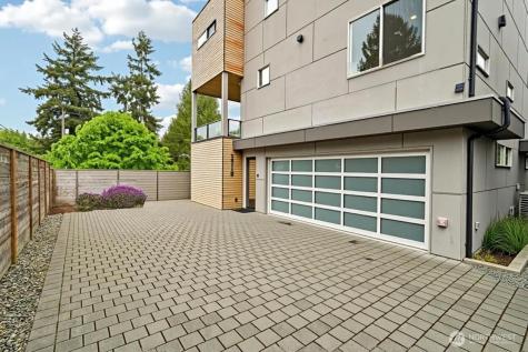 3319 W Elmore Street Seattle WA 98199