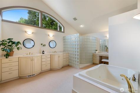 1843 41st Avenue E Seattle WA 98112