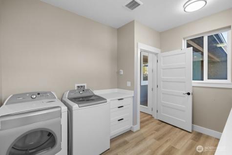 419 Edgewater Way SW Mattawa WA 99349