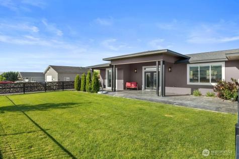 419 Edgewater Way SW Mattawa WA 99349