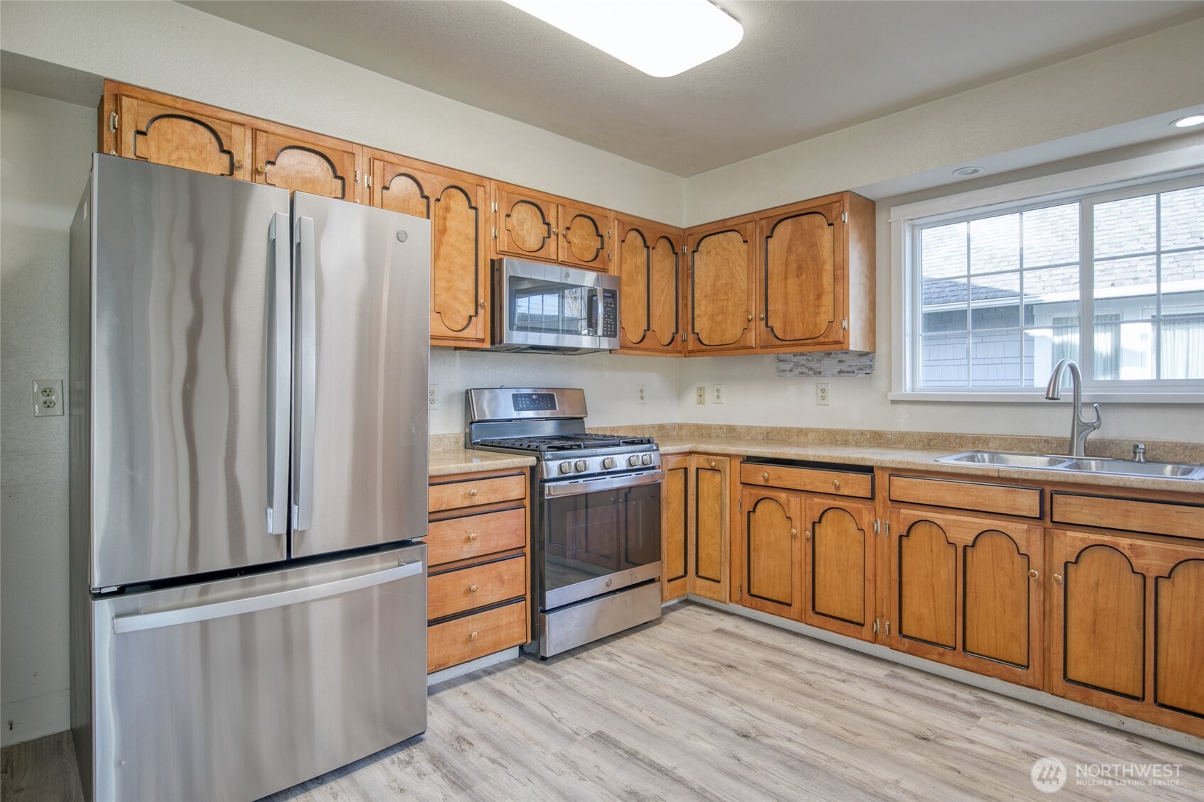 2409 Cherry Street Aberdeen WA 98520