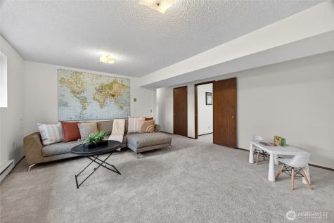 18754 130th Avenue SE Renton WA 98058