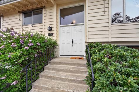 18754 130th Avenue SE Renton WA 98058