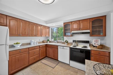 18754 130th Avenue SE Renton WA 98058