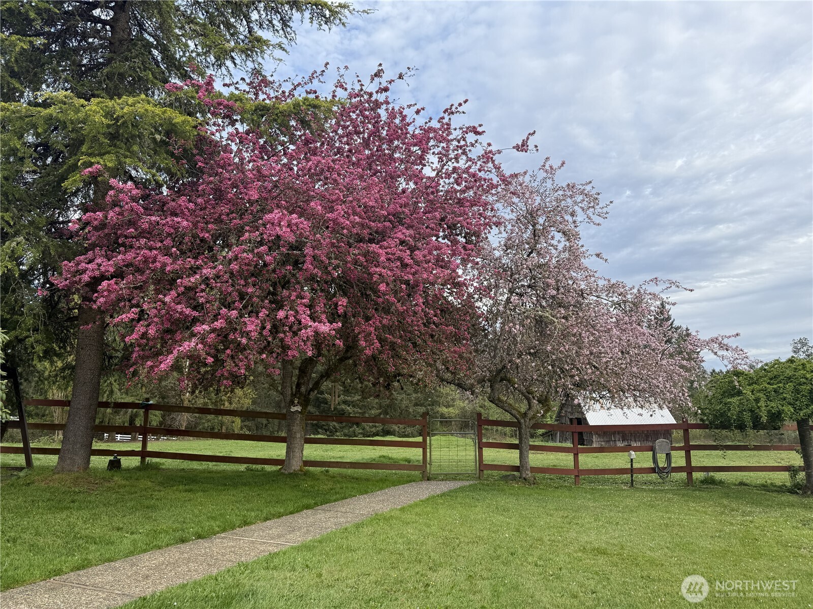 2723 Key Peninsula Highway SW Lakebay WA 98349