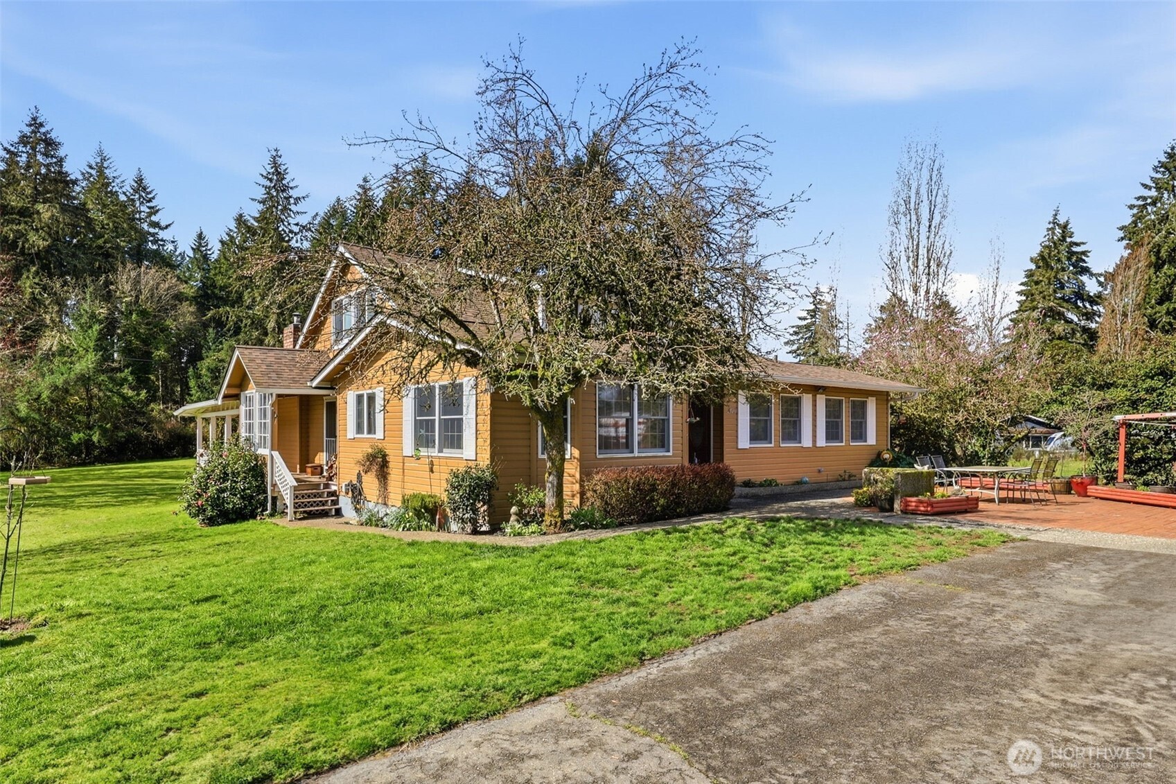 2723 Key Peninsula Highway SW Lakebay WA 98349