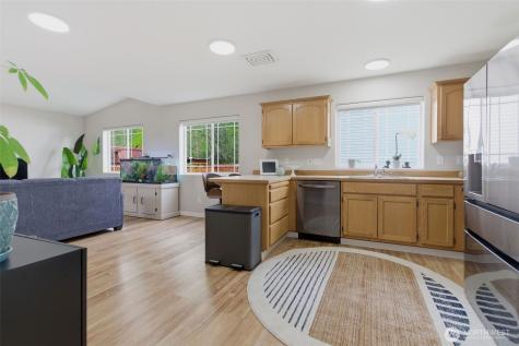 13004 58th Avenue NE Marysville WA 98271