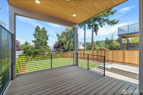 425 Ton-a-wan-da Avenue NE Tacoma WA 98422