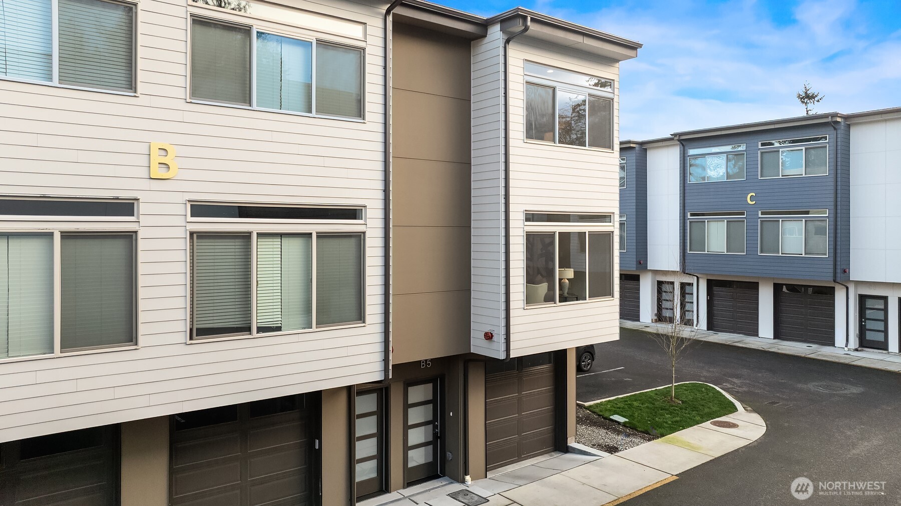 5020 148th Street SW Edmonds WA 98026