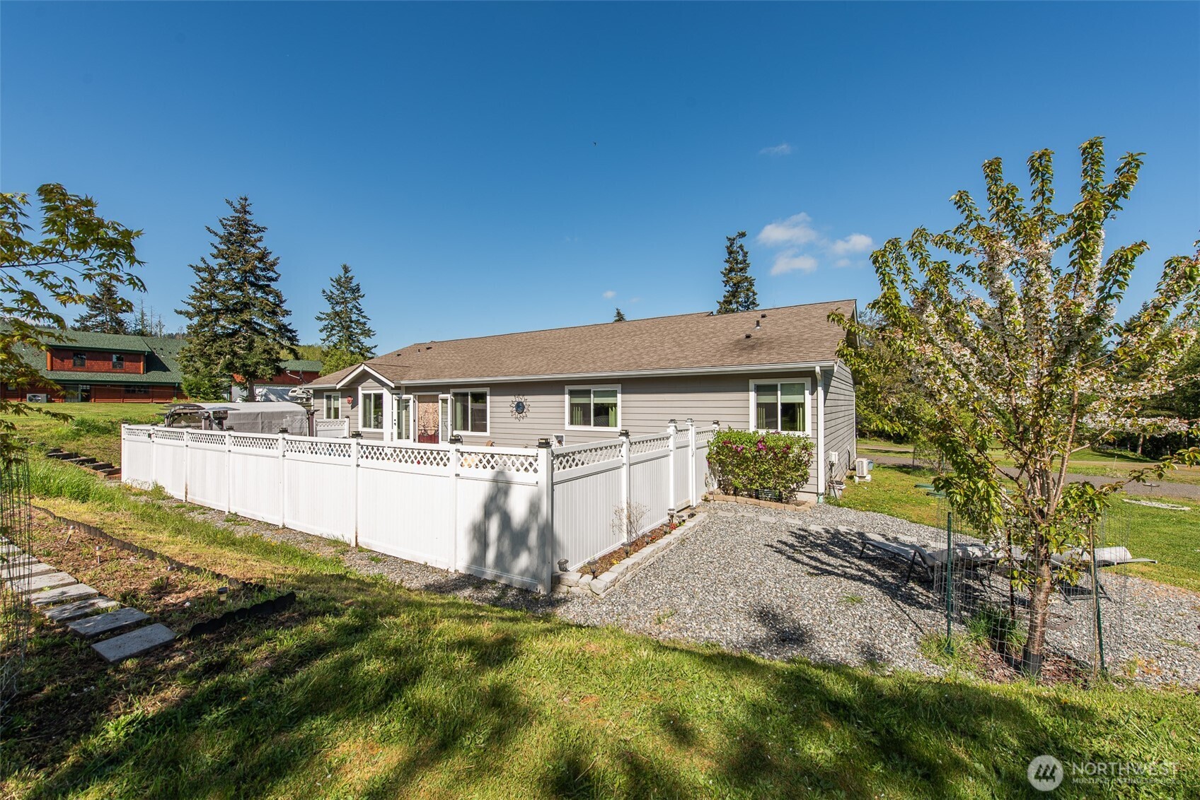 192 Michael Earl Way Sequim WA 98382