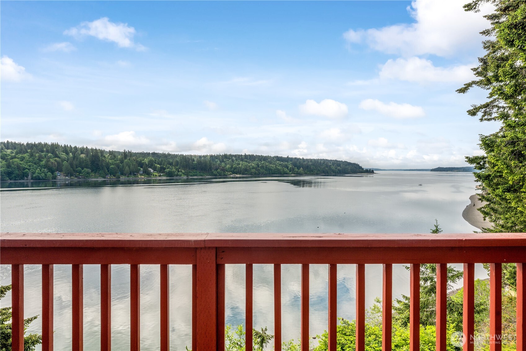 621 E Herron Boulevard NW Lakebay WA 98349
