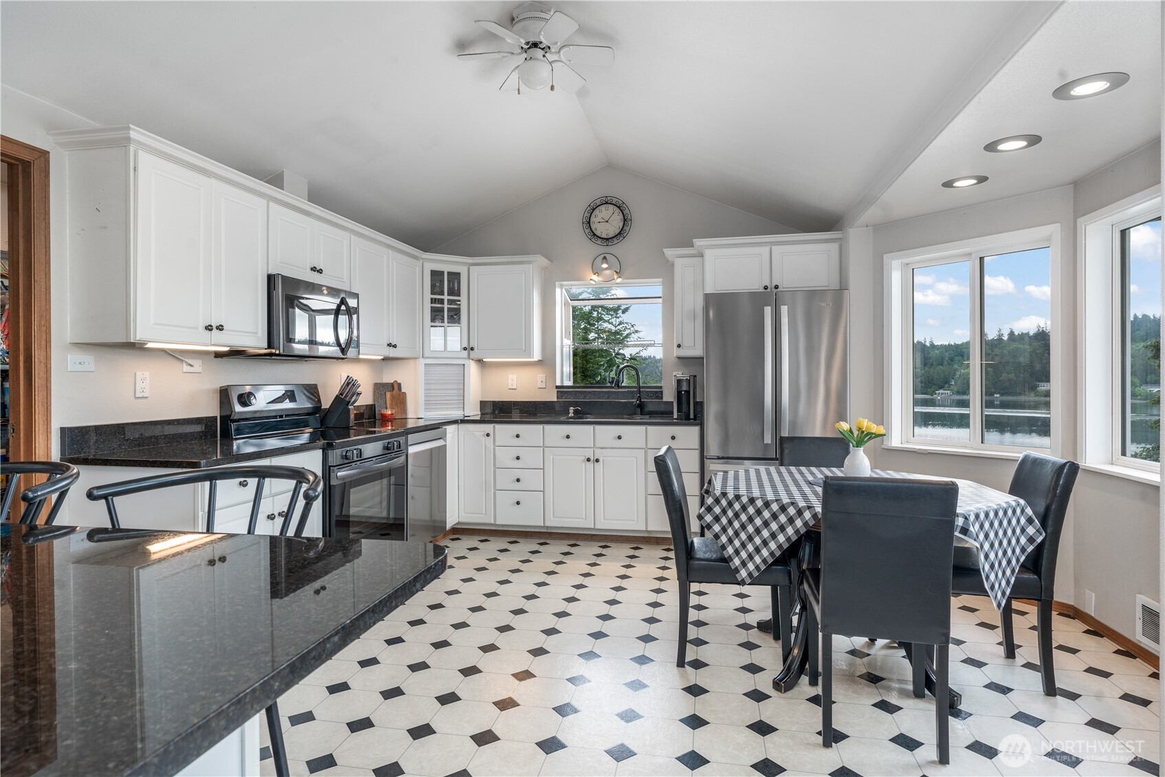 621 E Herron Boulevard NW Lakebay WA 98349