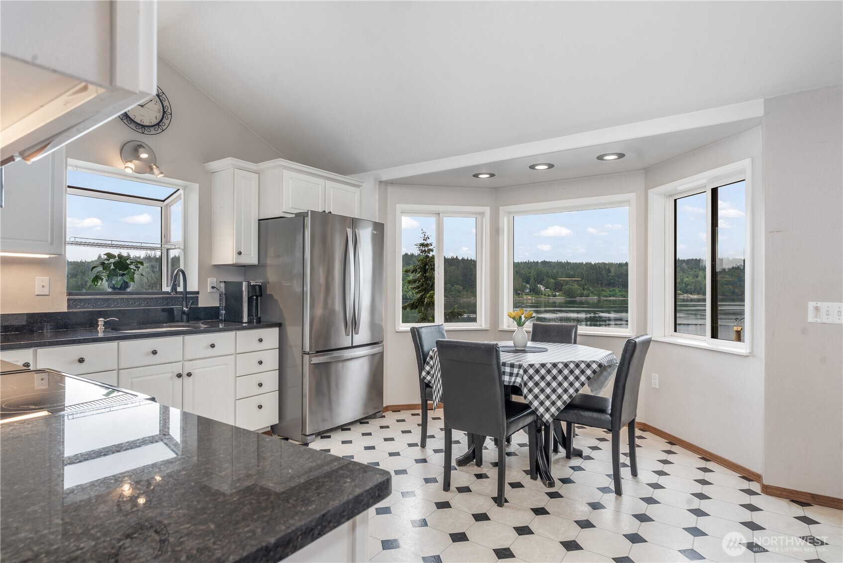 621 E Herron Boulevard NW Lakebay WA 98349