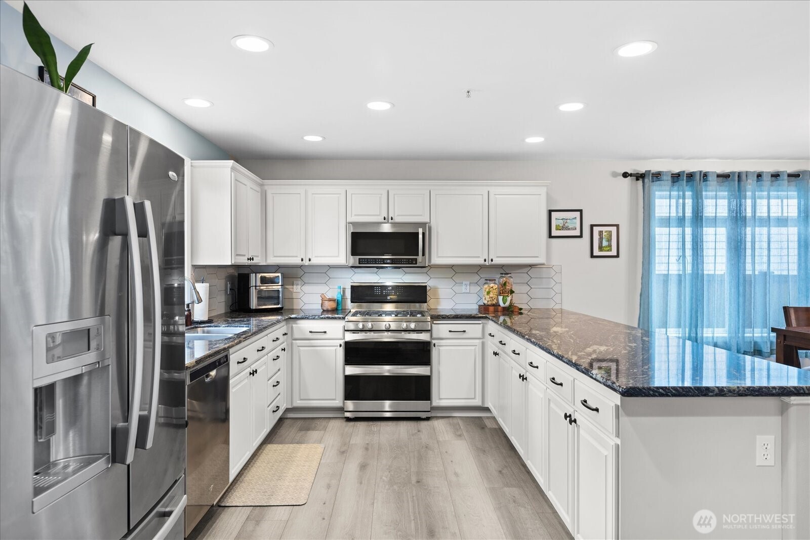 1022 181st Place SW Lynnwood WA 98037