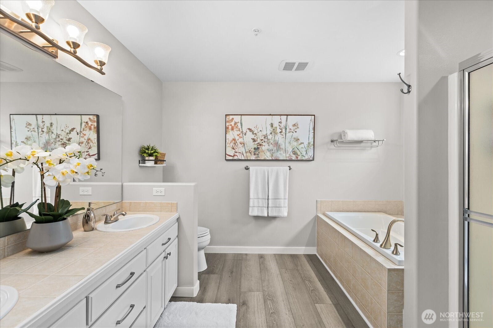 1022 181st Place SW Lynnwood WA 98037