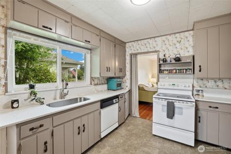 514 S 60th Street Tacoma WA 98408